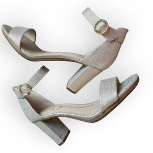 NWOT Lifestride Women's Averly Heels, Size 8.5W